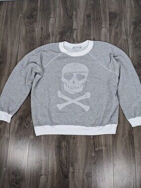 WildFox Women's Sweatshirt Size Medium Heart Eyes Skull & Crossbones Grey